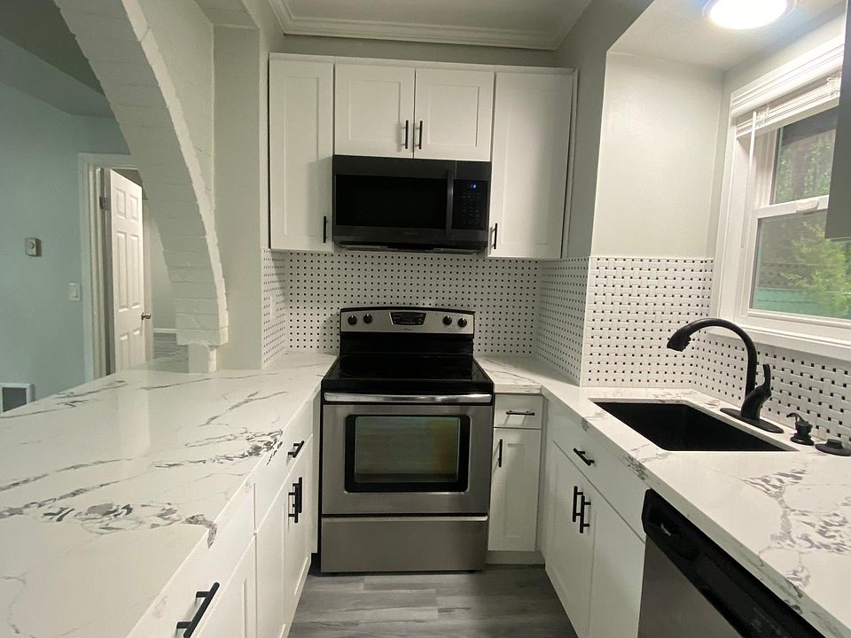(Undisclosed Address), Kirkland, WA 98034 Zillow