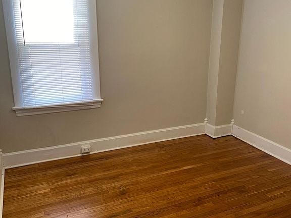 5th image of 3336 Stuart Ave APT B