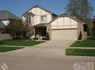 33744 Pineview, Fraser, MI 48026