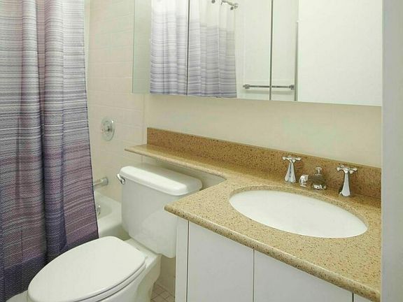 4th image of 260 W 52nd St APT 4H