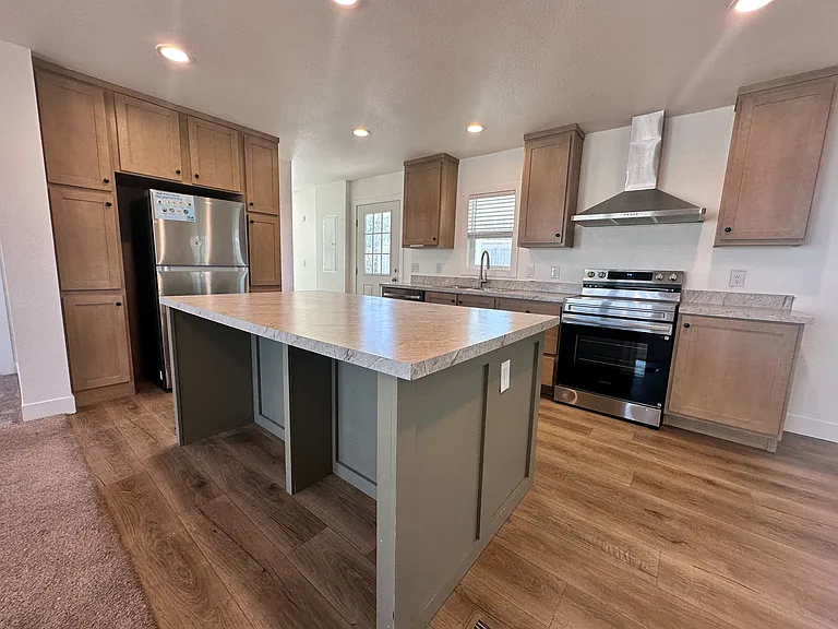 2060 N Ctr #432 — Photo 9