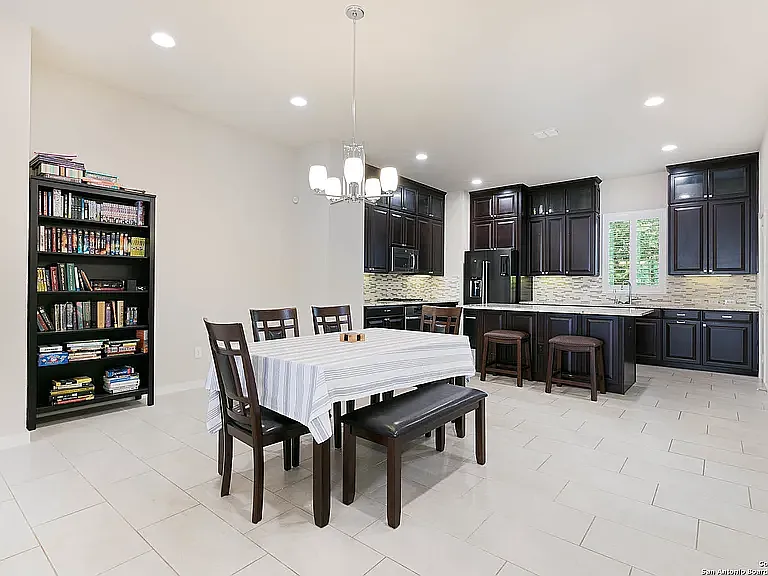 3831 Harry Wurzbach Rd #21 — Photo 18