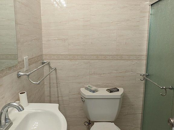 5th image of 2347 Corporal Kennedy St #1