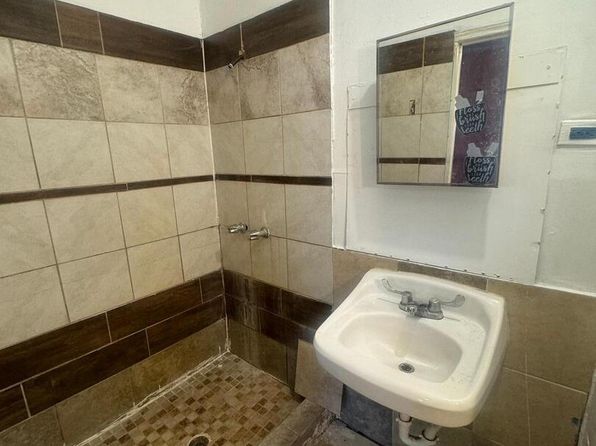 san-antonio-texas-169351408 picture