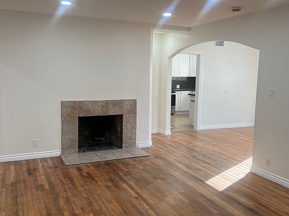 5th image of 8536 McConnell Ave