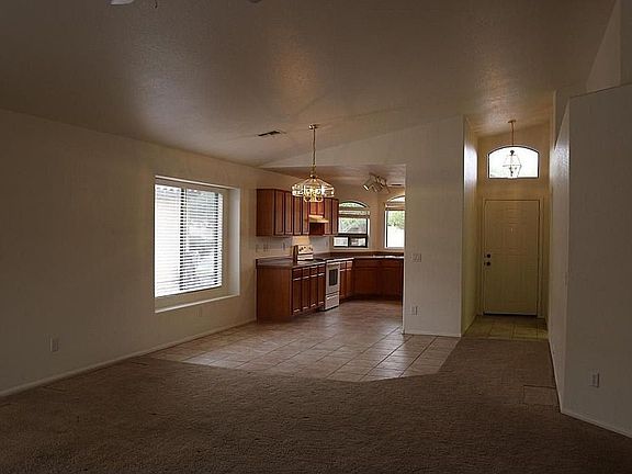 3rd image of 116 W Dexter Way