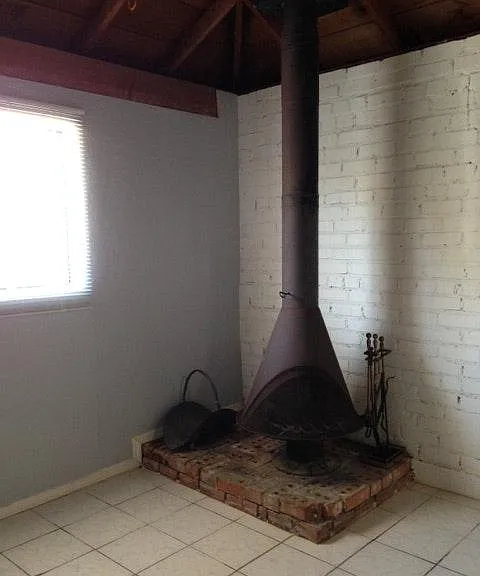 604 E University Blvd #2 — Photo 3