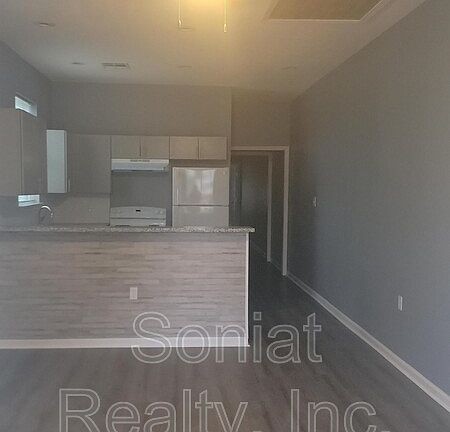 5th image of 1725 Nunez St APT B-2b