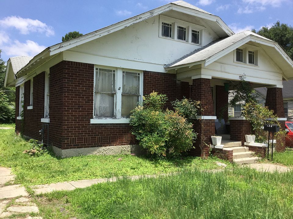 1st image of 528 E Gage Ave