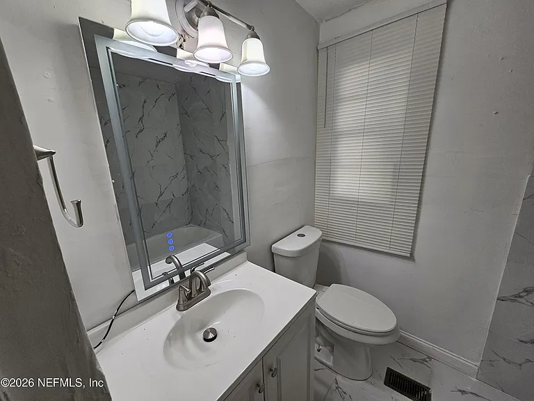 2269 Hartridge St — Photo 4