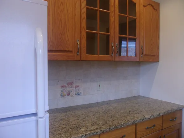 (undisclosed Address), Whitestone, NY 11357