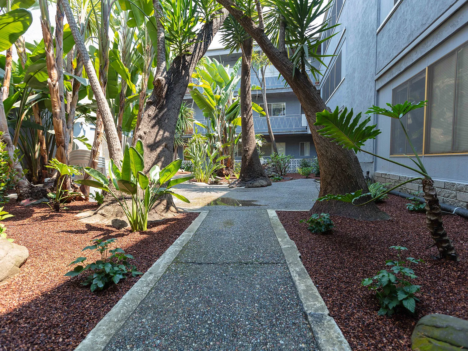 1540 Jackson St — Photo 2