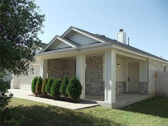 3rd image of 717 Annika Way