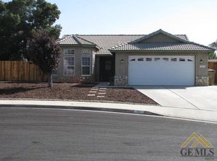 301 Berry Meadow Way, Bakersfield, CA 93308