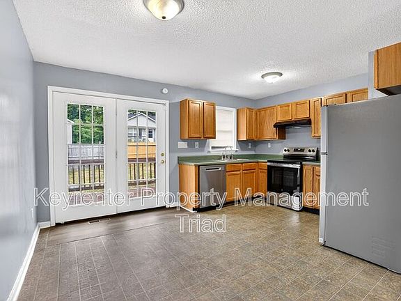 2nd image of 1608 McPherson St