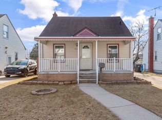 17306 Palmer St, Melvindale, MI 48122