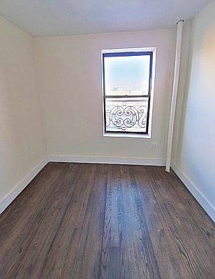 3rd image of 720 W 181st St APT 57