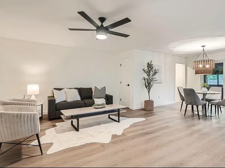 9661 W 74th Pl — Photo 3
