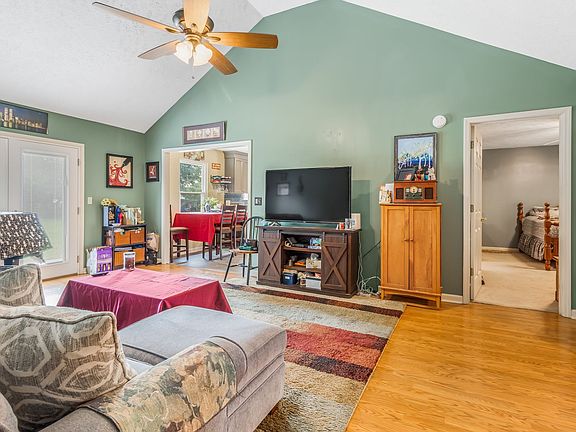 2nd image of 7417 Appomattox Dr