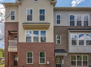 10118 Queens Way, Manassas, VA 20110