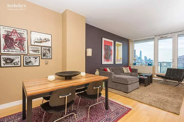 Rented by Sotheby's International Realty | media 9