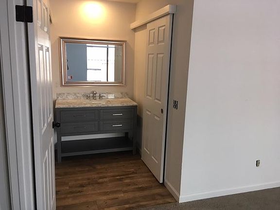 4th image of 9897 Park Crest Ln