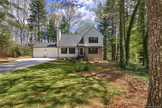 1st image of 221 Pine Cove Ln