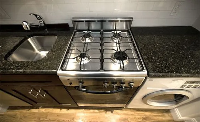 Rented by Icon Realty Management | media 10