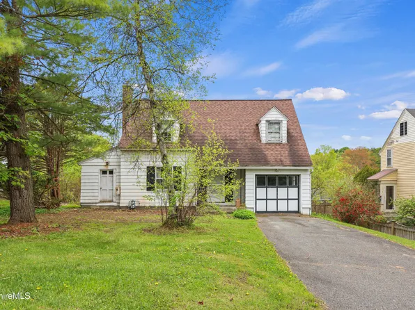 32 Jason St, Pittsfield, MA 01201