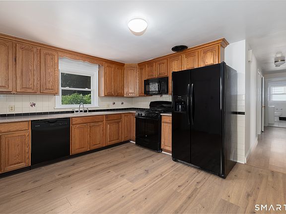 2nd image of 481 Bunker Hill Avenue