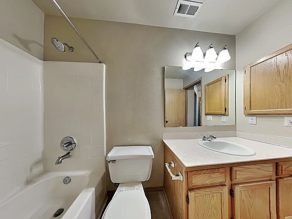 3rd image of 3518 48th Ave NE