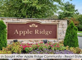 183 Van Winkle Ln, Mahwah, NJ 07430