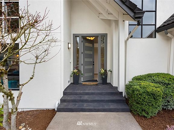 2nd image of 4711 164th Pl NE