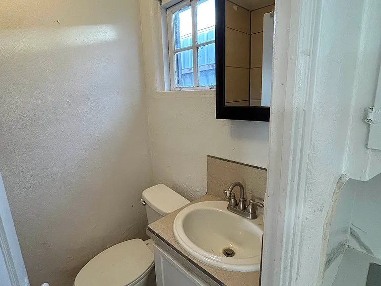 470 S Foch St #3 — Photo 4