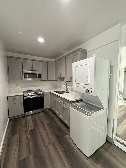 1st image of 8555 Beverly Rd #1/4