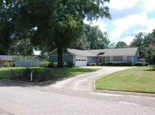 102 E Kingswood Dr, Enterprise, AL 36330