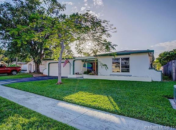 4th image of 2909 NW 120th Way
