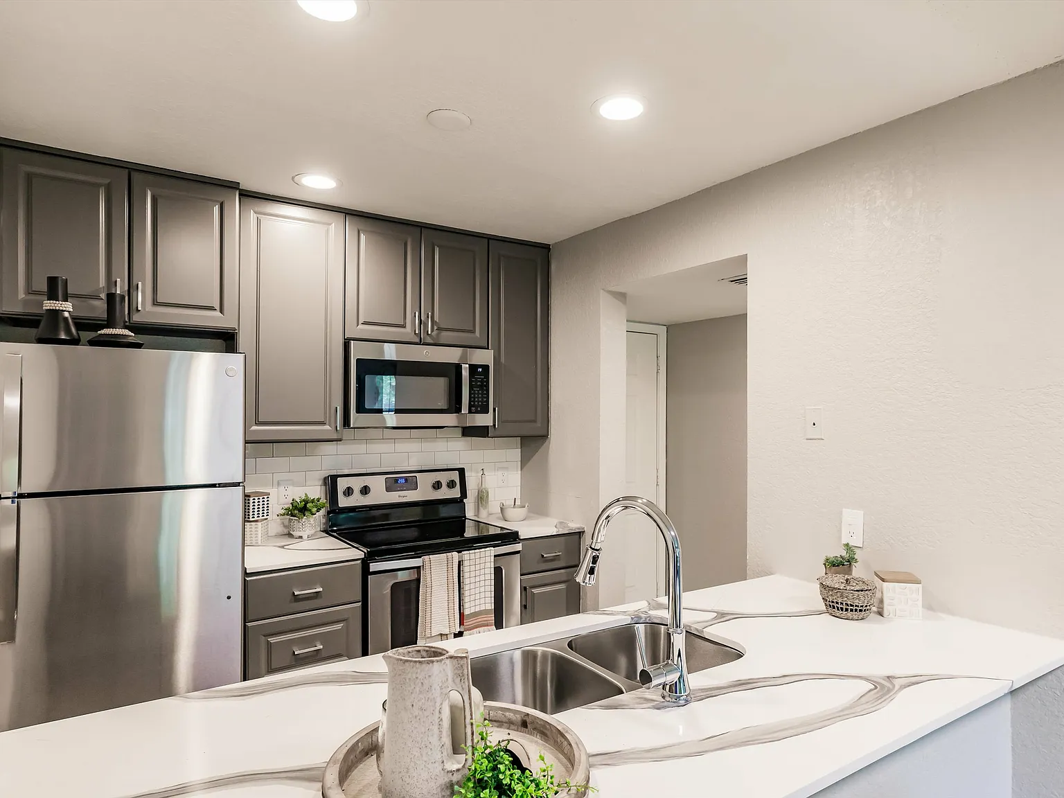The Marino Apartments — Photo 3