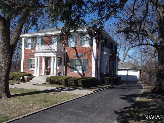 2nd image of 2415 McDonald St