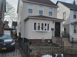 11116 203rd St, Saint Albans, NY 11412