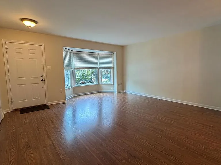 14611 Flower Hill Ct — Photo 8