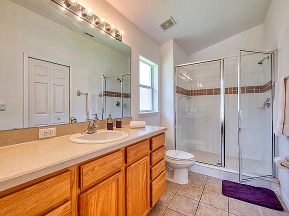 5th image of 452 Vizcay Way