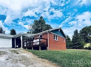 54 Dee Cable Dr, Marion, NC 28752