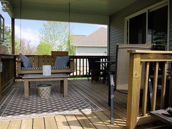 2nd image of 447 Melanie Ct