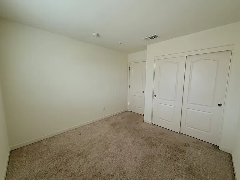 395 Mono Lake Ave — Photo 9