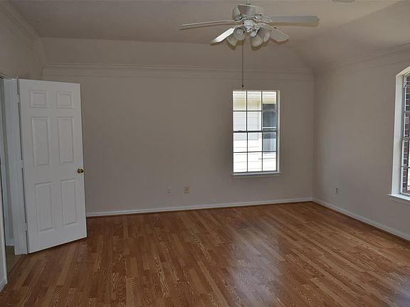 3rd image of 5514 Parkstone Ct