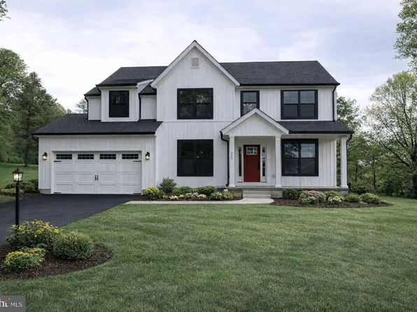 129 Swamp Pike, Royersford, PA 19468