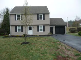 2 Lavender Ct, Merrimack, NH 03054