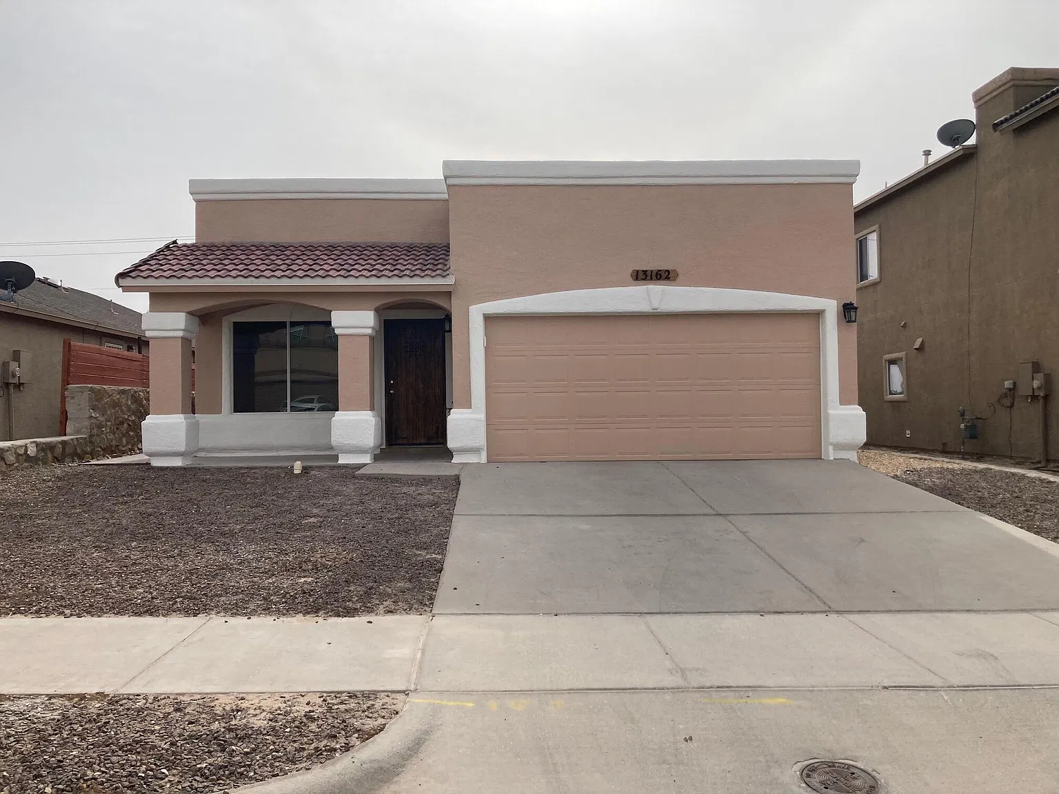 4 bed, 2.0 bath, 1431 sqft, $1,800 — Photo 1