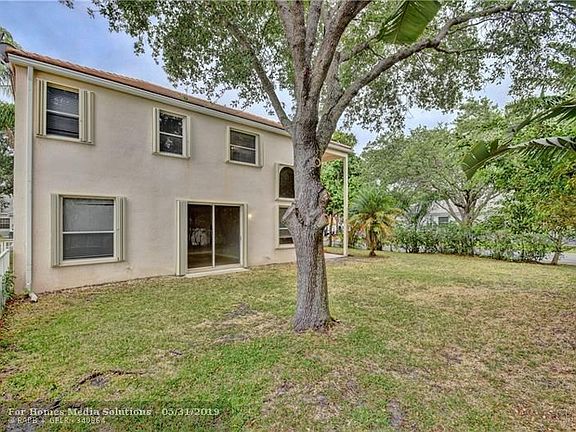 5th image of 6571 NW 78th Dr